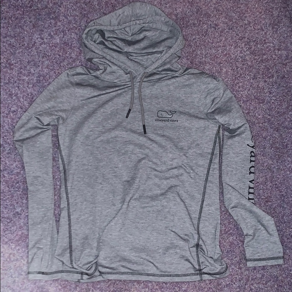 Women’s Vineyard vines hoodie